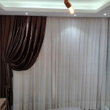 cortina branca para sala Vila N